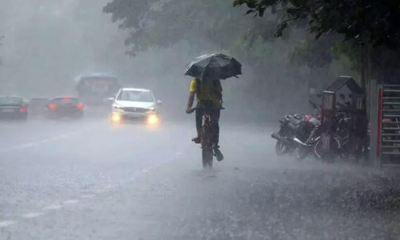 Heavy rains in Kerala: low-lying areas flooded; red alert in 3 districts