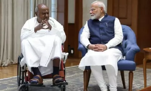Struggle during Emergency shaped PM Modis future, his politics: Deve Gowda