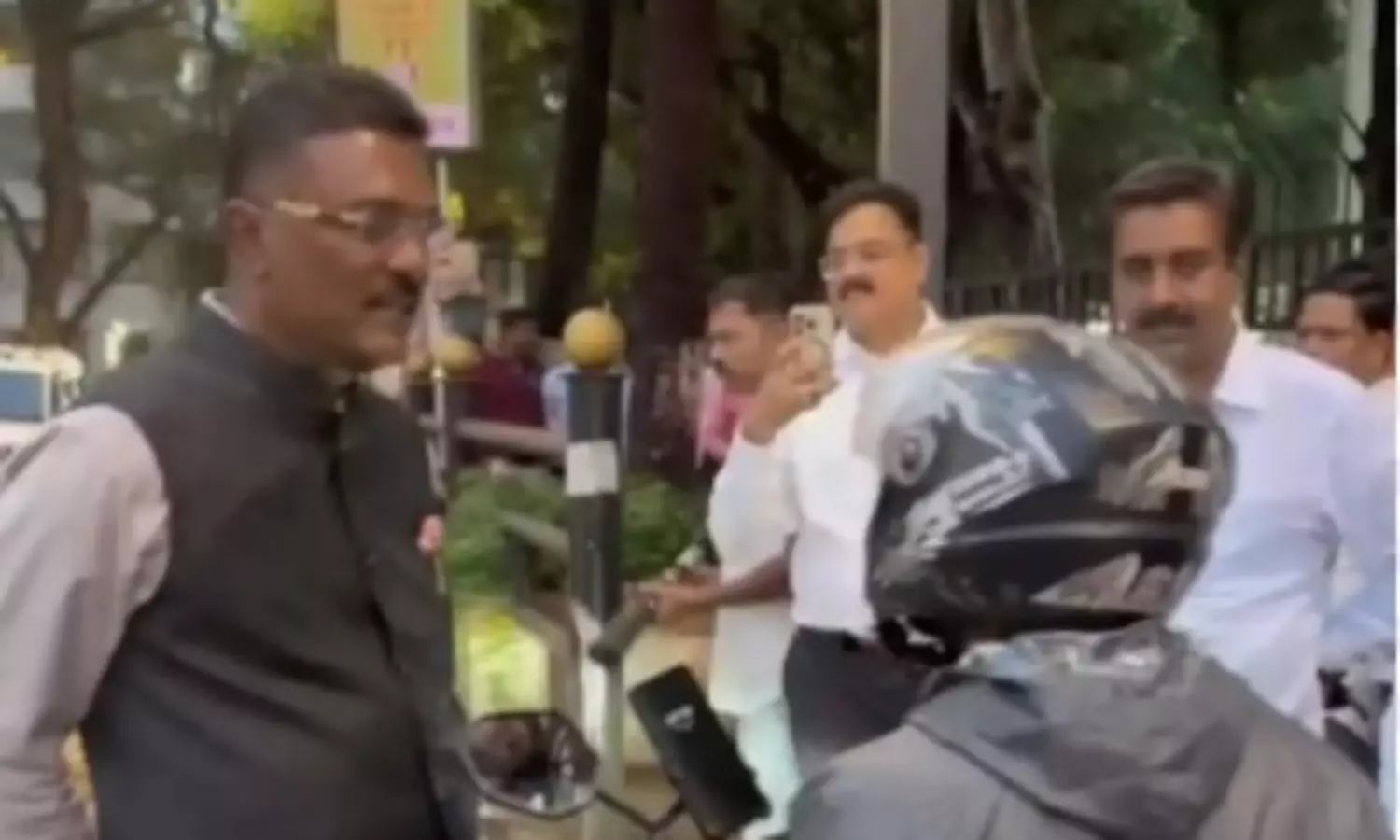 Maharashtra Transport minister catches illegal bike taxi Op in Mumbai