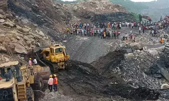 4 dead, more feared trapped after illegal coal mine collapses in Jharkhand