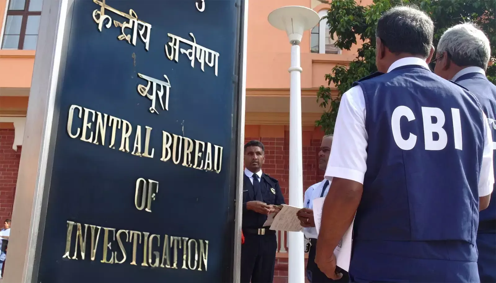 CBI nabs Delhi Police ASI red-handed taking ₹35,000 bribe
