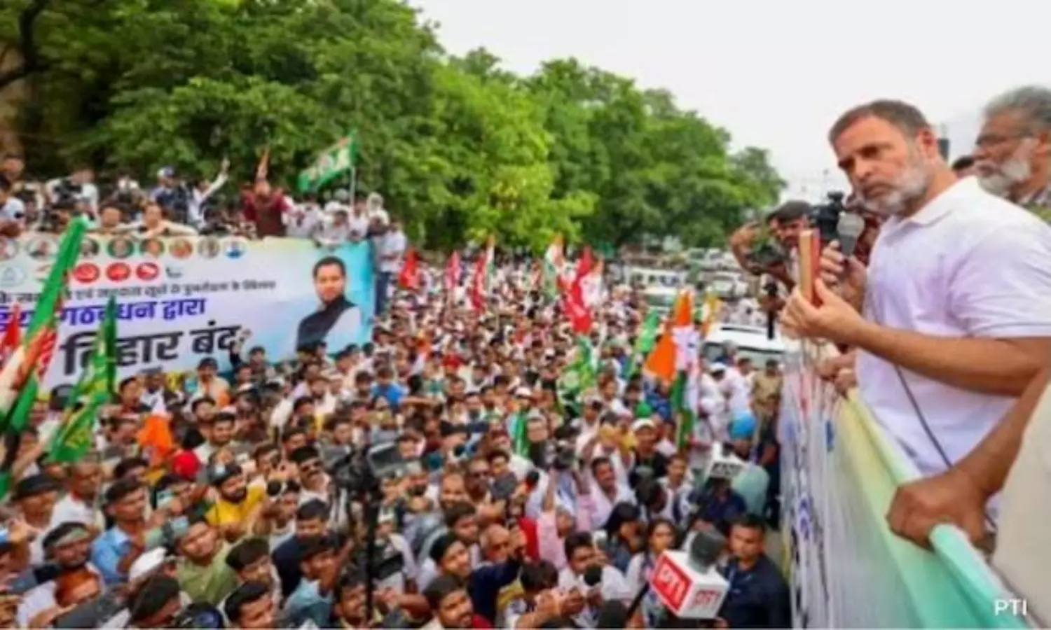 ‘Maharashtra Model’ being repeated in Bihar to steal elections: LoP Gandhi