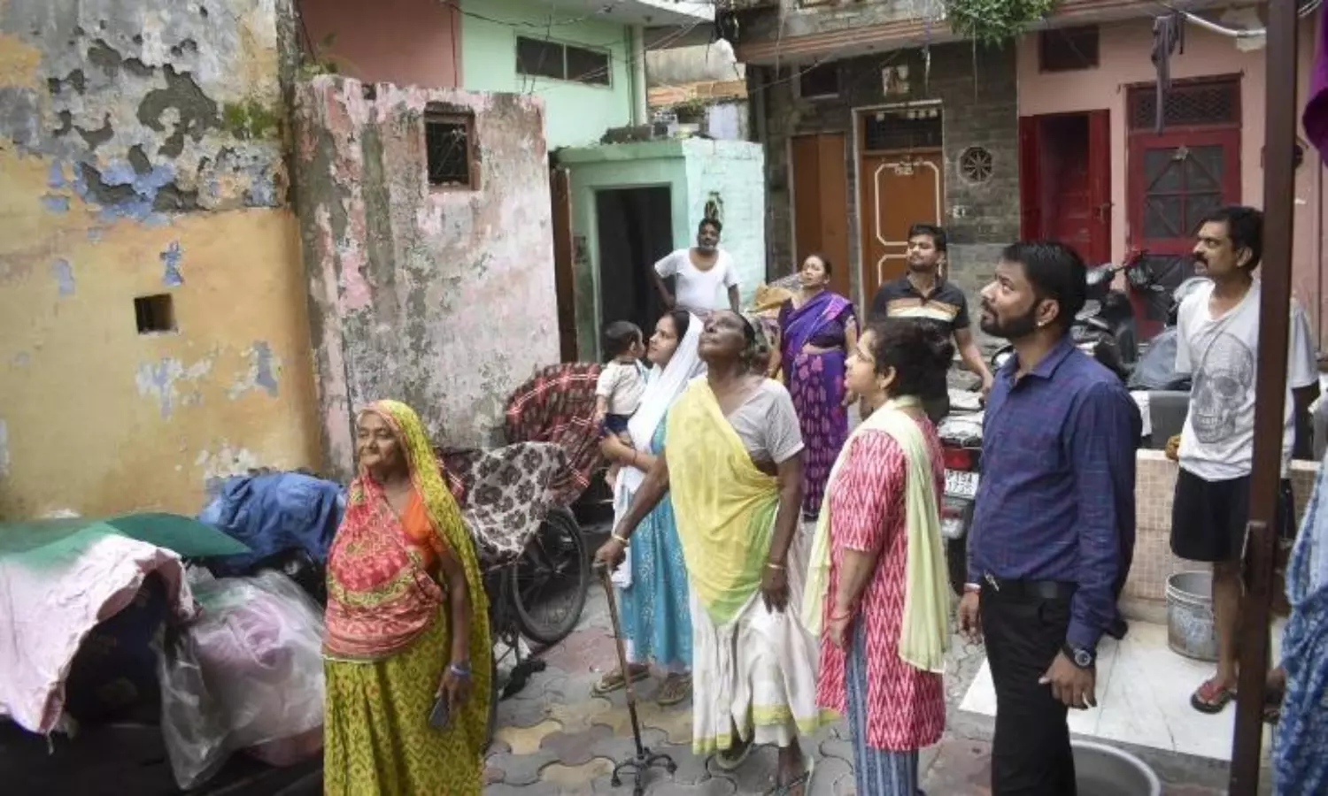 4.4 earthquake hits Haryana, Delhi, people flee homes, offices