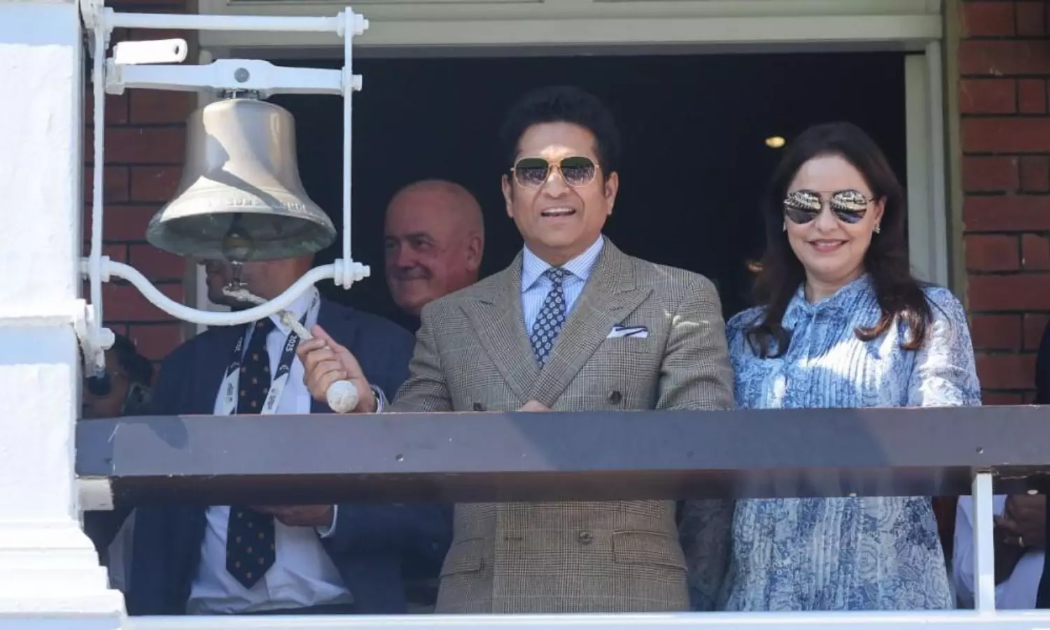 Sachin Tendulkar rings iconic bell to kick off 3rd Test at Lord’s