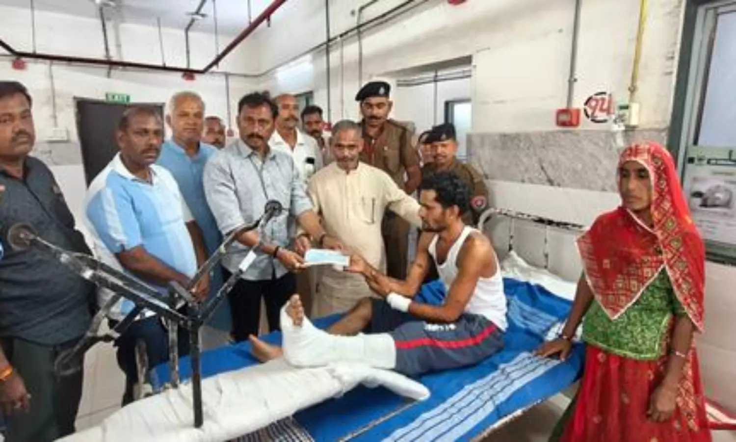 Gujarat govt disburses Rs 62 lakh assistance to victims of bridge collapse