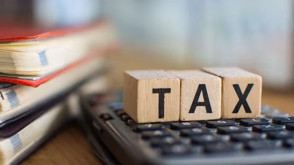 Parliamentary panel adopts report on Income Tax Bill with 285 suggestions