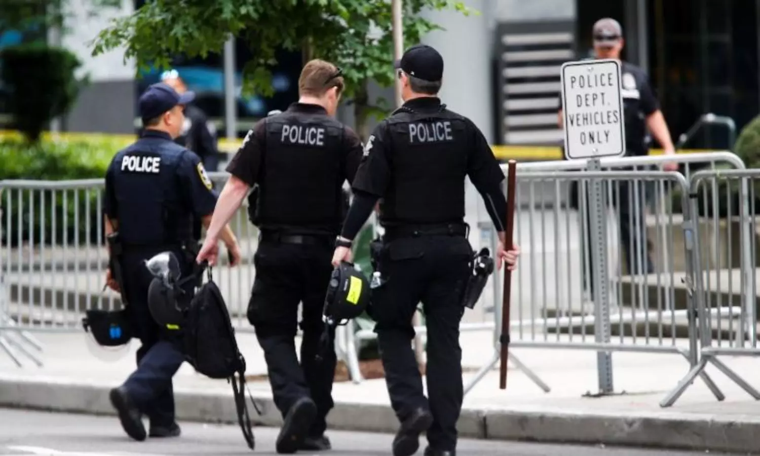 Indian-origin businessman, 3 US police chiefs charged with visa fraud