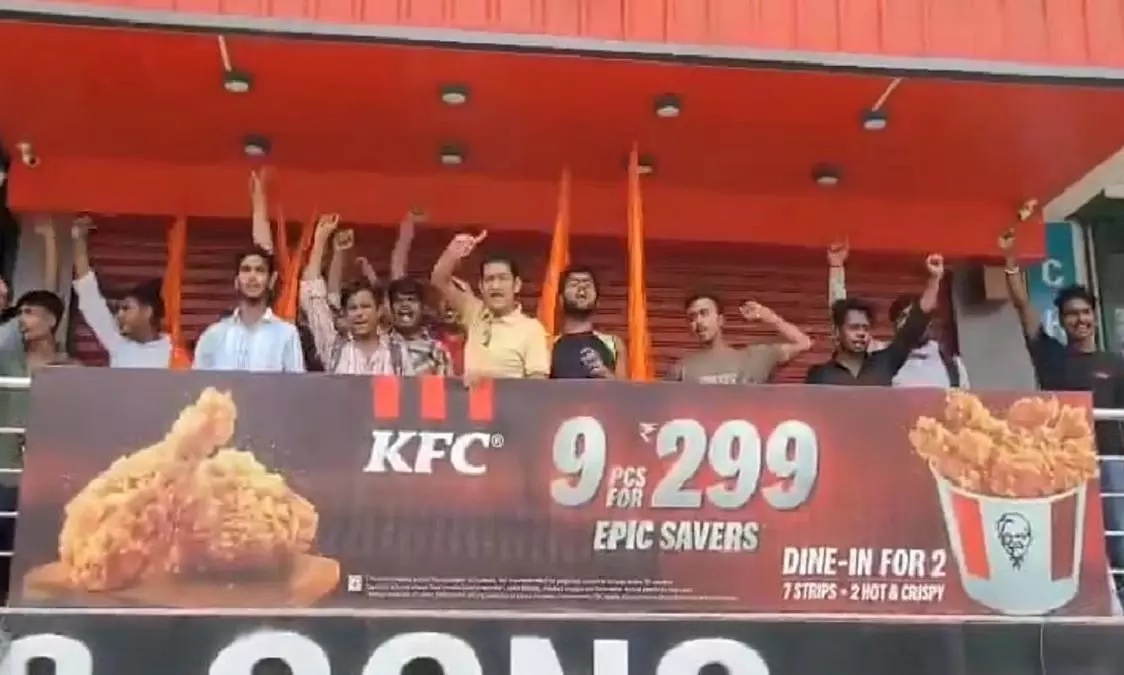 Chanting ‘Jai Shri Ram’, right-wing group shuts KFC in UP, demands Sawan meat ban Chanting ‘Jai Shri Ram’, right-wing group shuts KFC in UP, demands Sawan meat ban