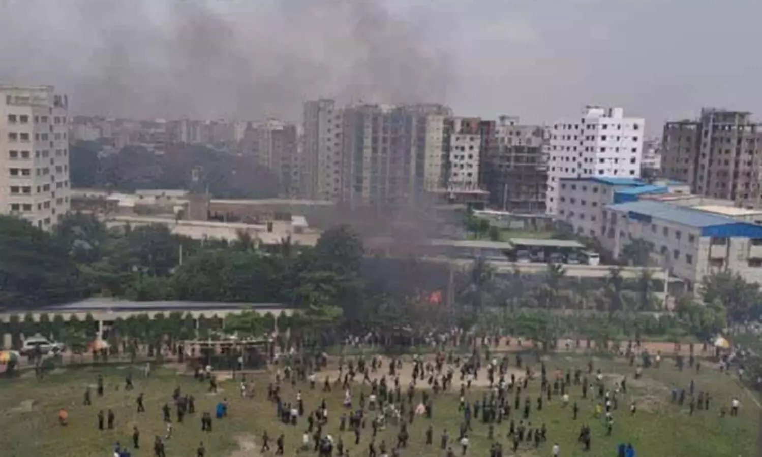Air Force jet crashes into Dhaka school! 19 killed, 164 injured!!