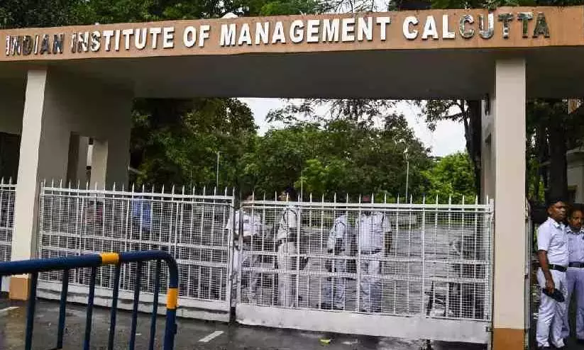IIM Calcutta to allow rape-accused to resume classes; but no hostel