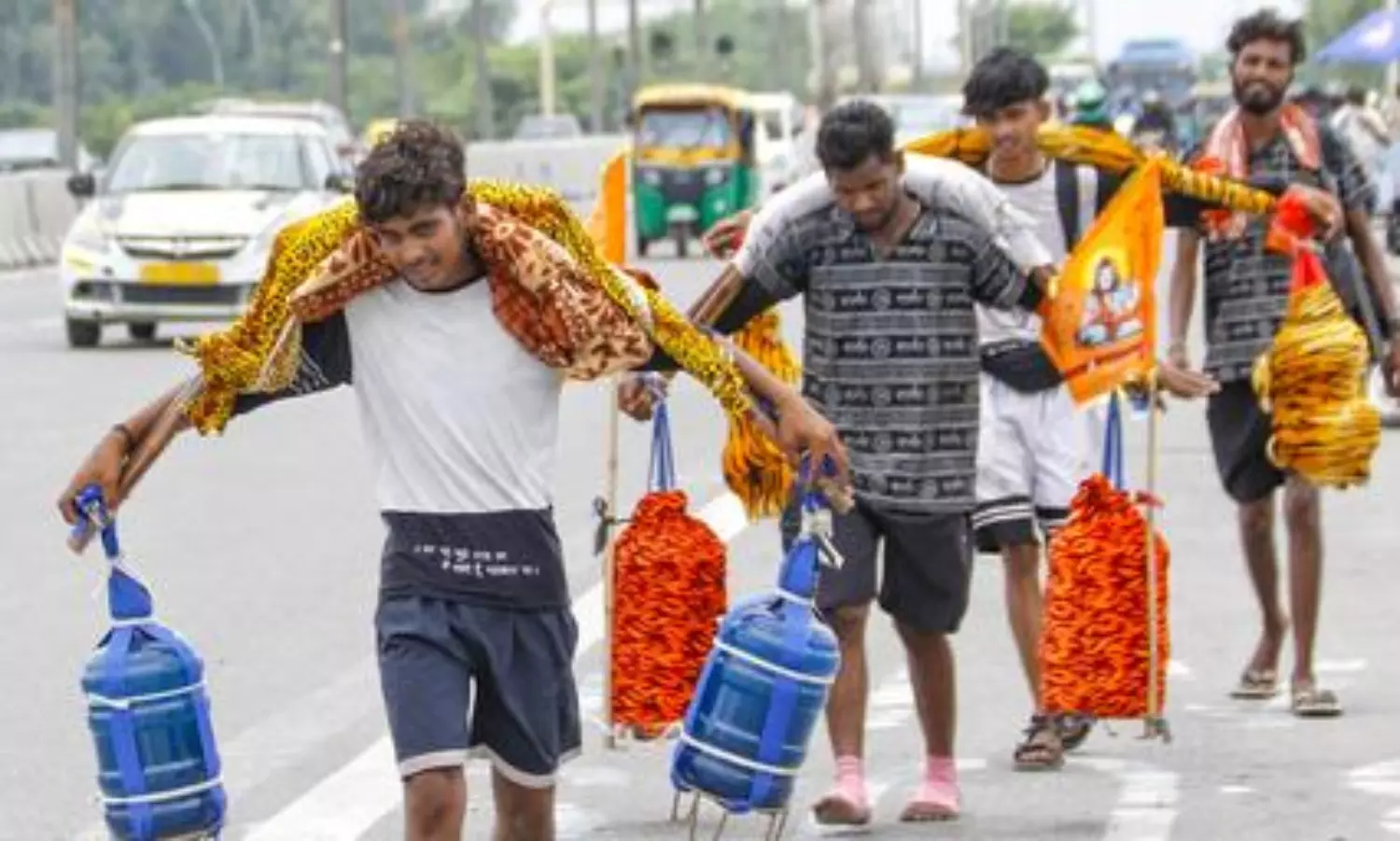 SC directs eateries along Kanwar Yatra route to show licenses