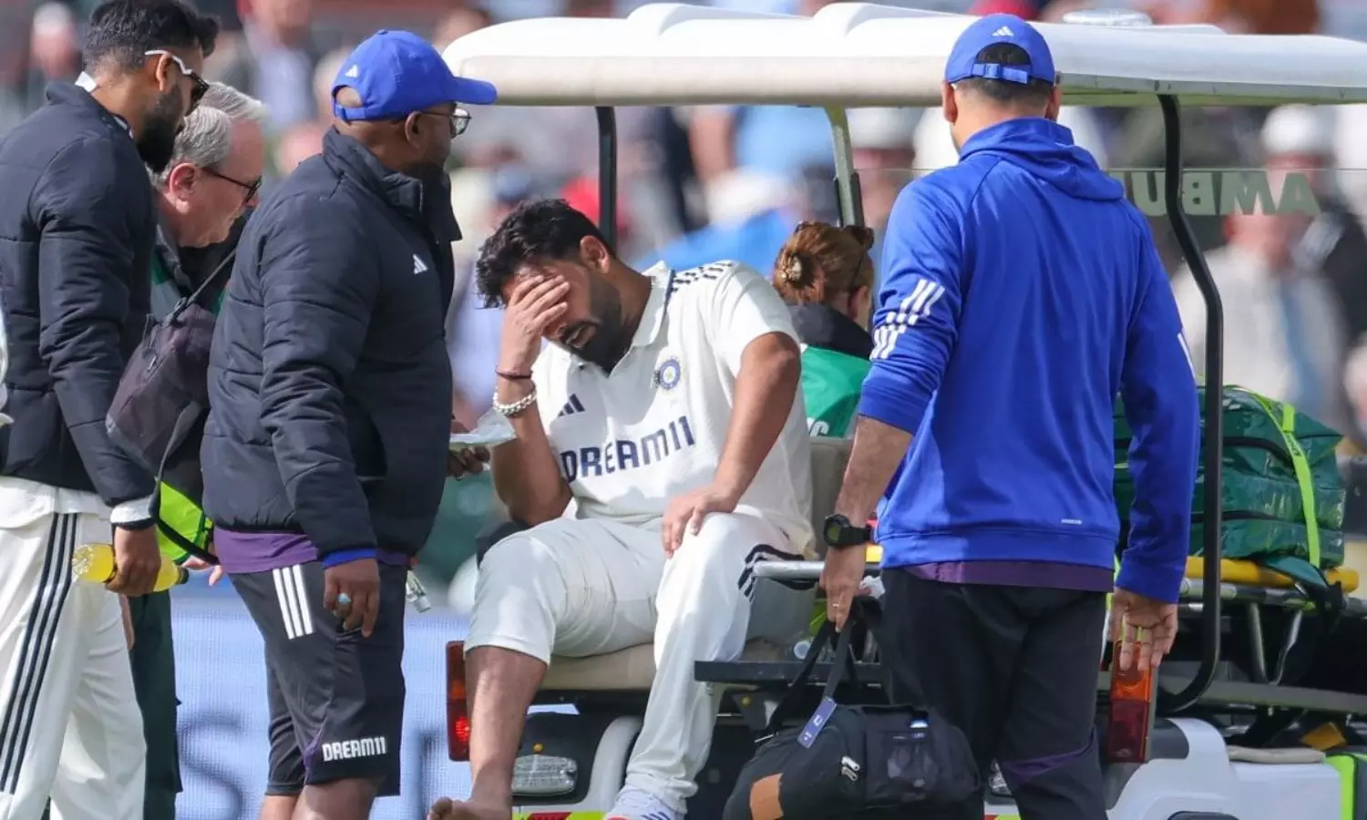 4th Test: Pant’s injury a ‘body blow’ for India, warns Shastri