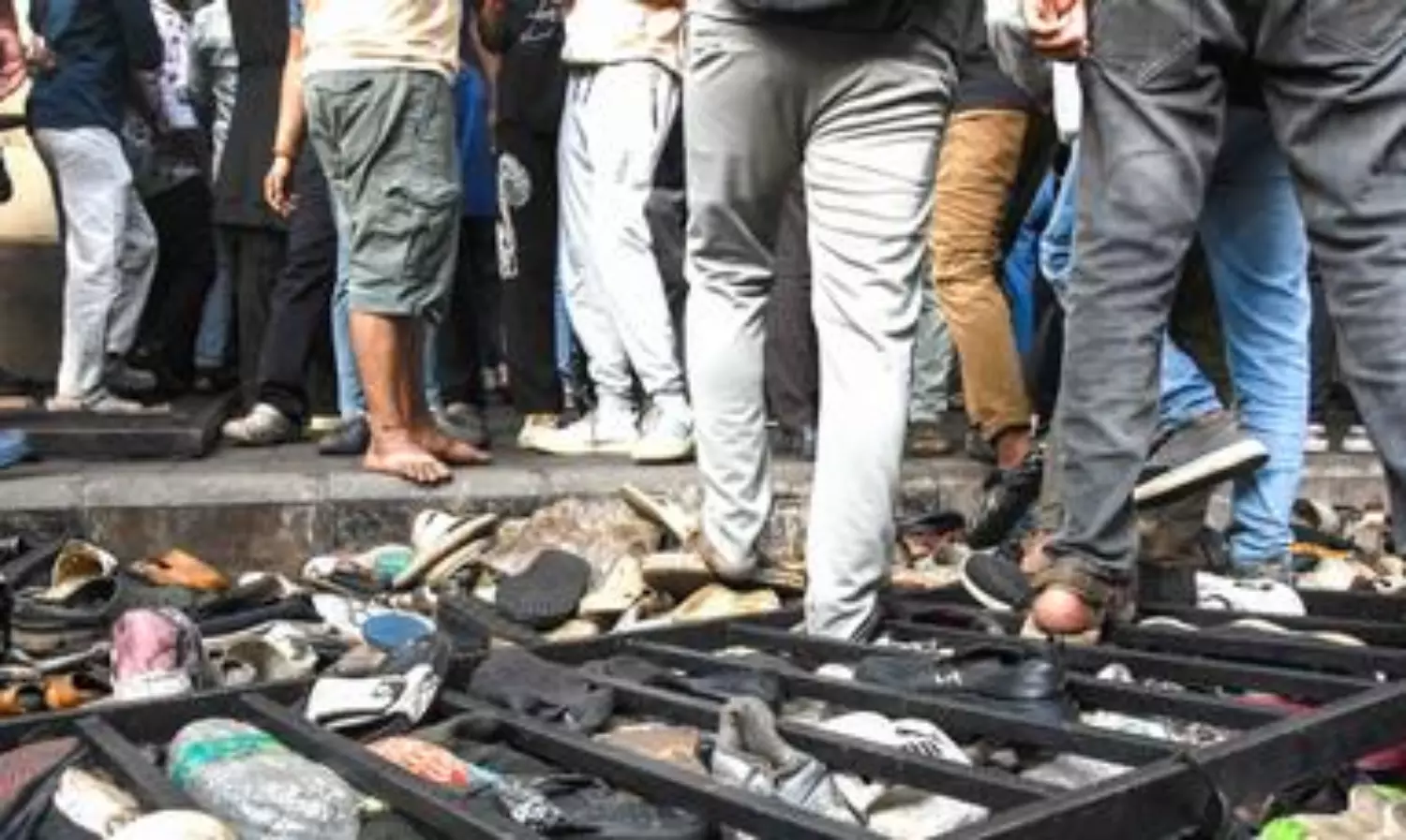 Ktaka cabinet accepts DCunha Commission report on stampede case