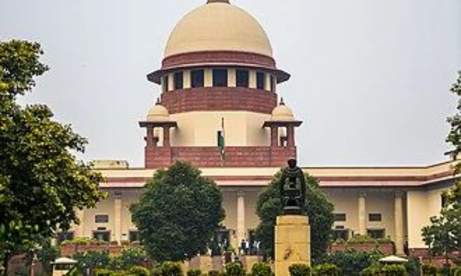 SC declines to halt draft voter list in Bihar, tells EC to accept Aadhaar and voter ID for SIR