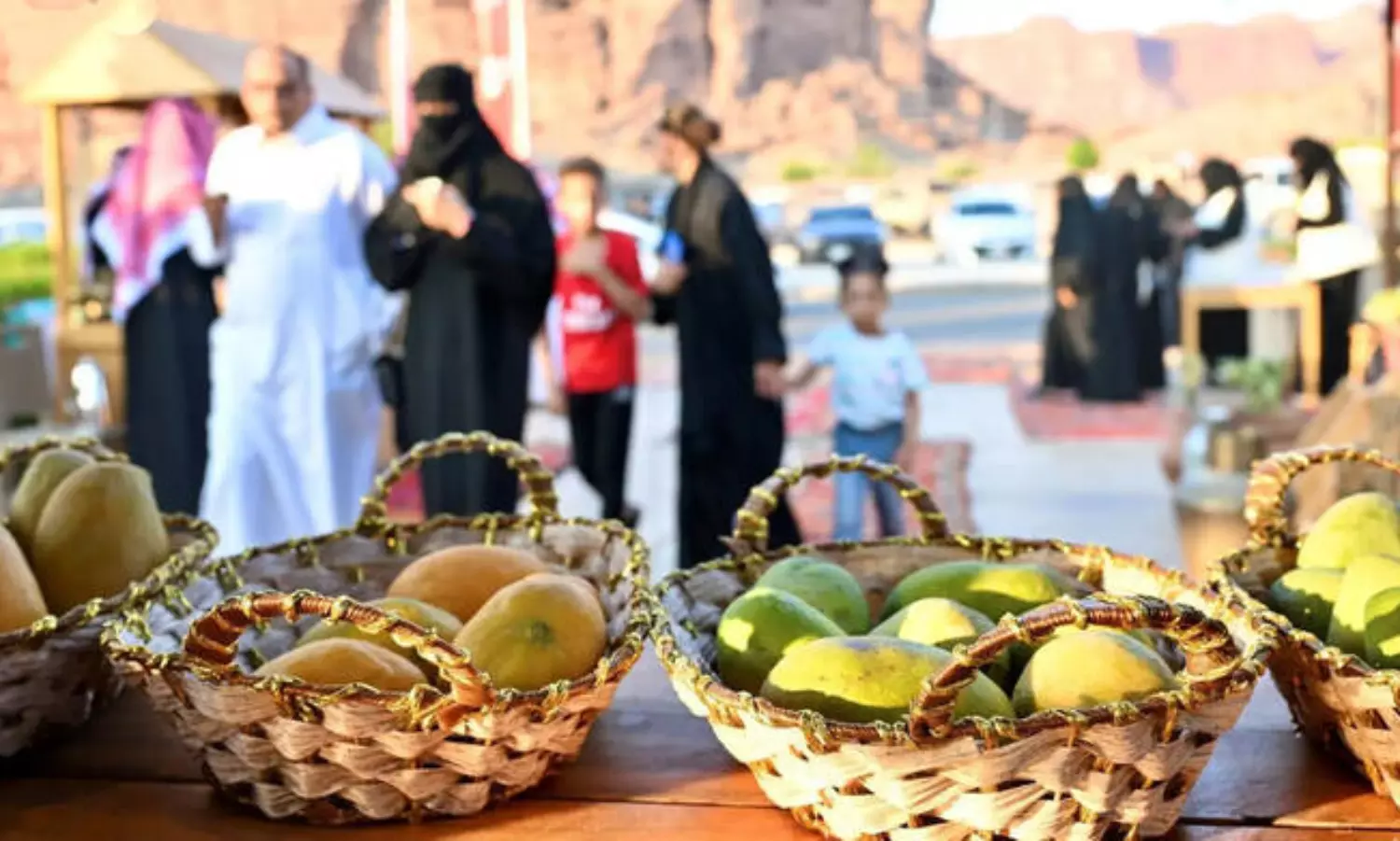 Saudi: AlUla extends summer fruit market until Saturday