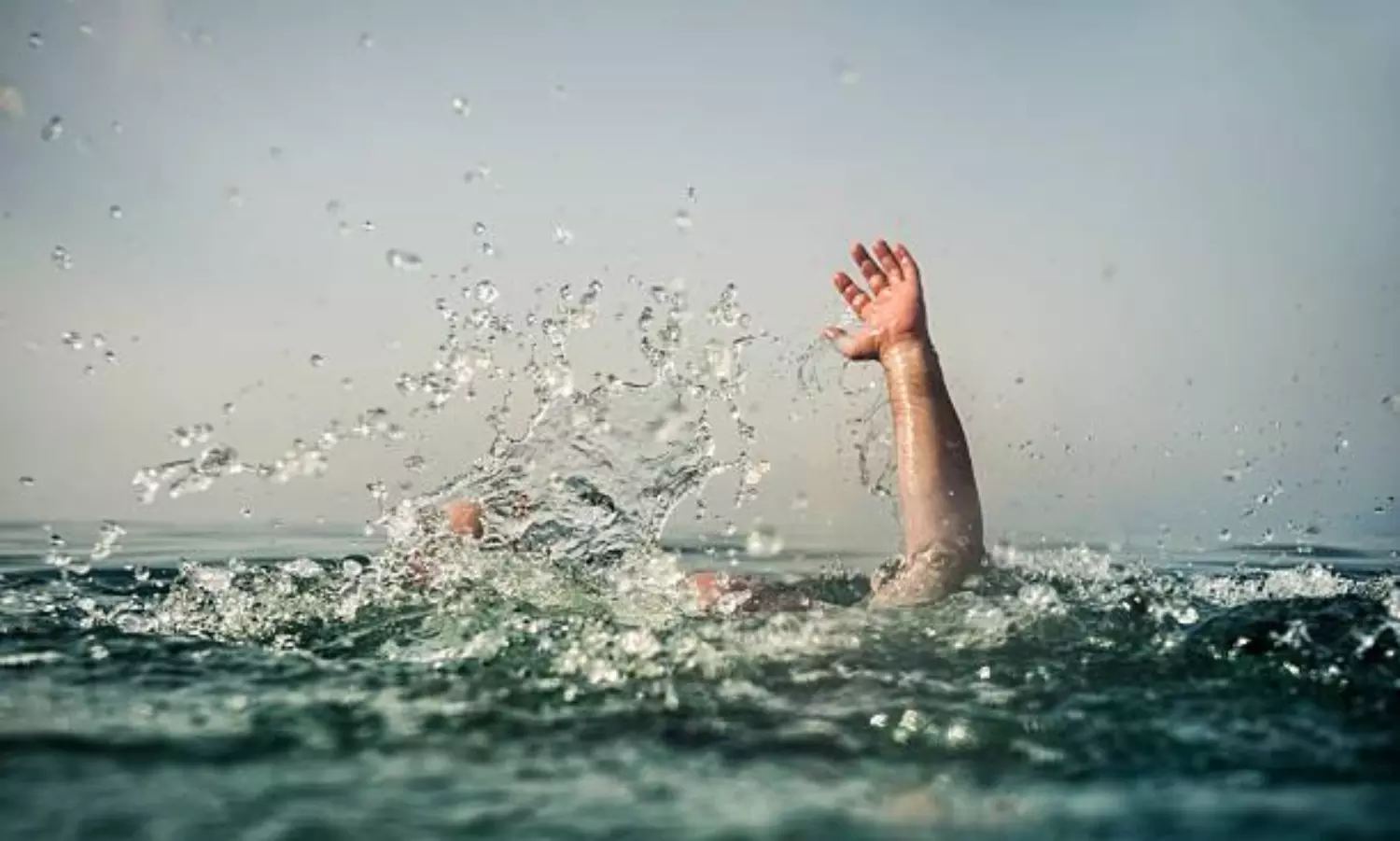 Five Kanwariyas killed as DJ vehicle overturns in flooded river in Bihar’s Bhagalpur