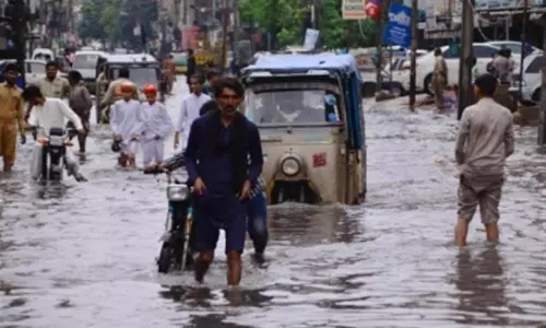 Torrential monsoon rains in Pakistan claim 299 lives, including 140 children