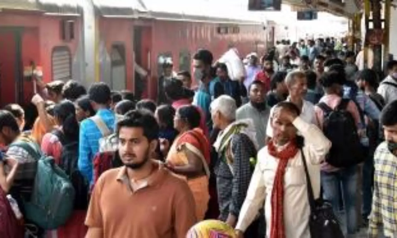 Vaishnaw states 78% of seats in India’s trains are non-AC to facilitate travel for poor