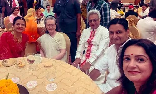 Political camaraderie on display at Mahua Moitra-Pinaki’s wedding reception