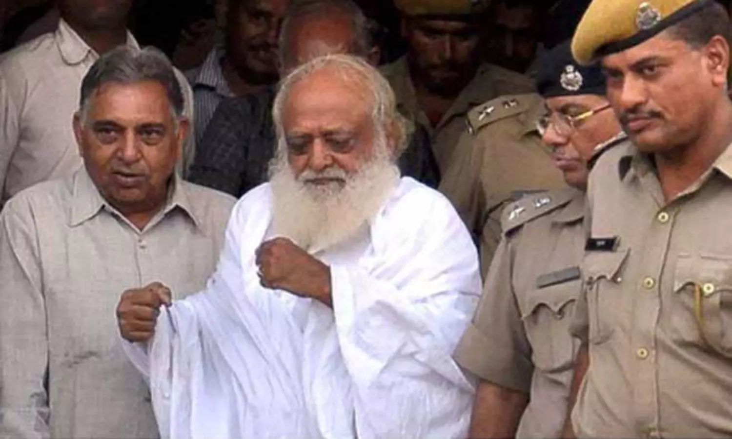 Gujarat HC extends Asaram’s temporary bail till Aug 21 over critical health