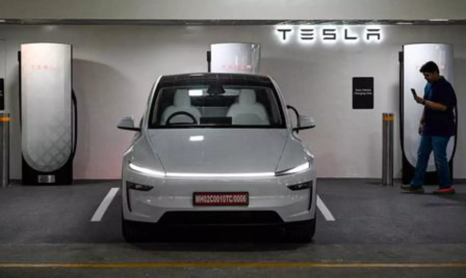 Tesla to open Delhi showroom on August 11