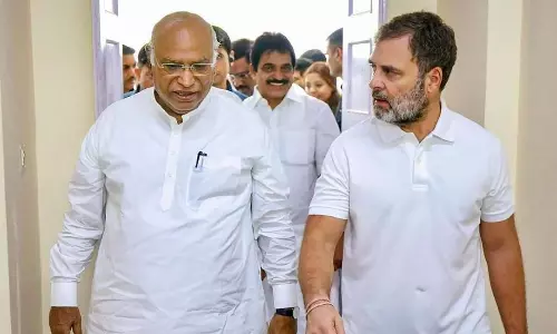 ‘Shameful behaviour’. BJP attacks Rahul Gandhi, Kharge for skipping Red Fort celebrations
