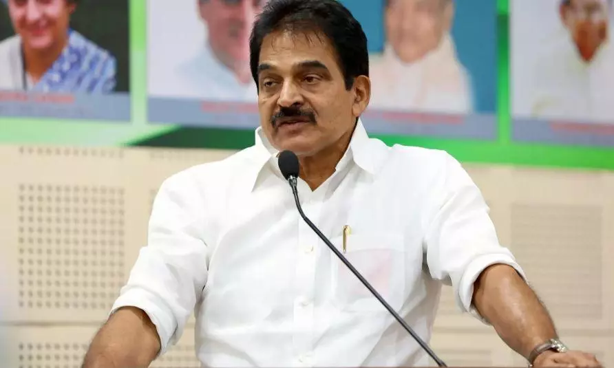 Election commission shrugging all responsibilities in the face of grave allegations: Congress