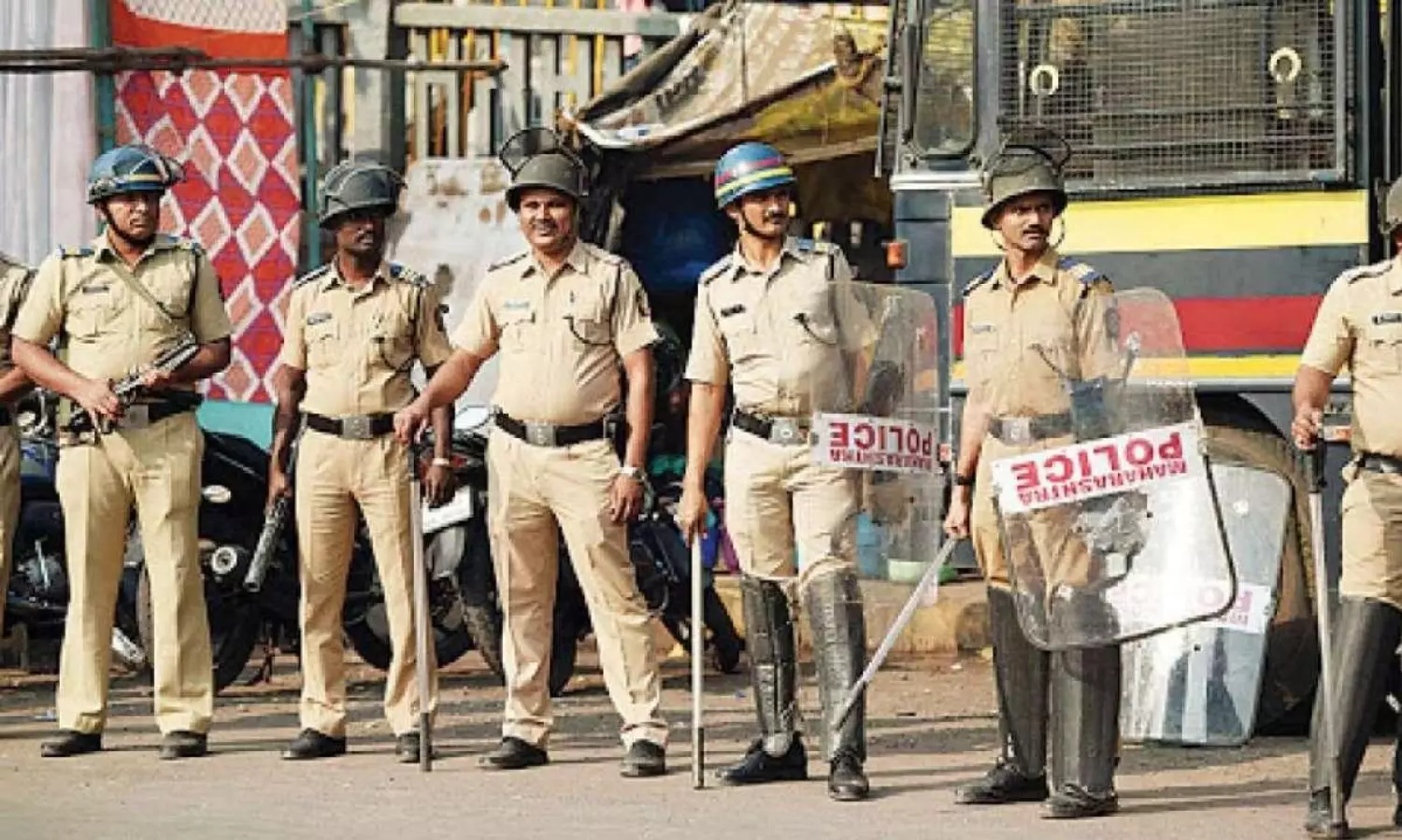 BJP protest: Indore removes signboards bearing Muslim street names