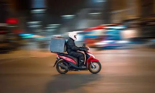 Oman mandates licences for food delivery agents from September 1