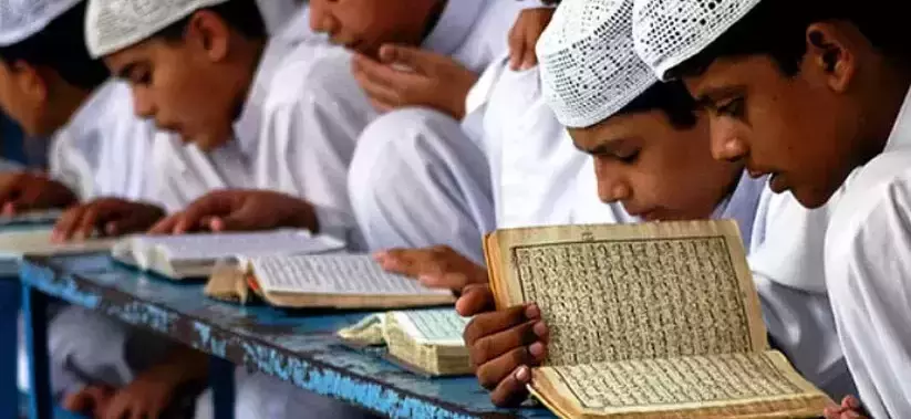 Jamiat delegation meets district admin over action against madrasas in Shravasti