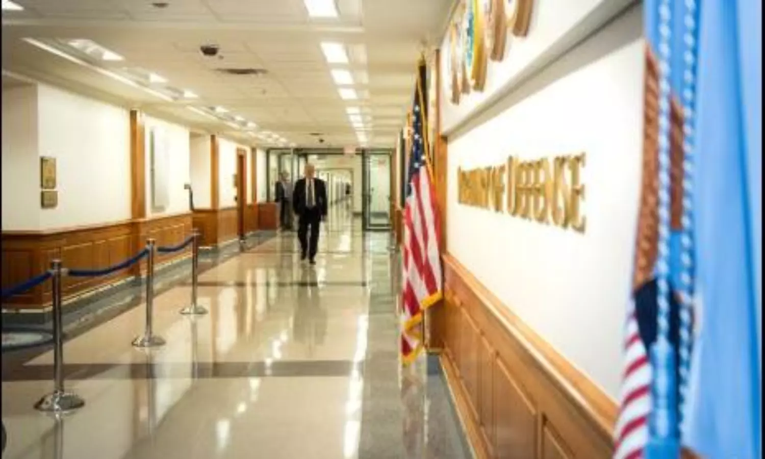 Trump administration pushes to restore Pentagons name as Department of War