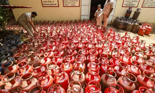 Commercial LPG cylinder’s price reduced by Rs 51.50, effective Sep 1
