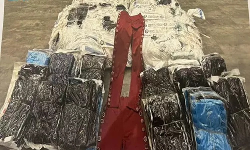 Saudi, UAE bust bid to smuggle 89,760 amphetamine pills in clothing shipment