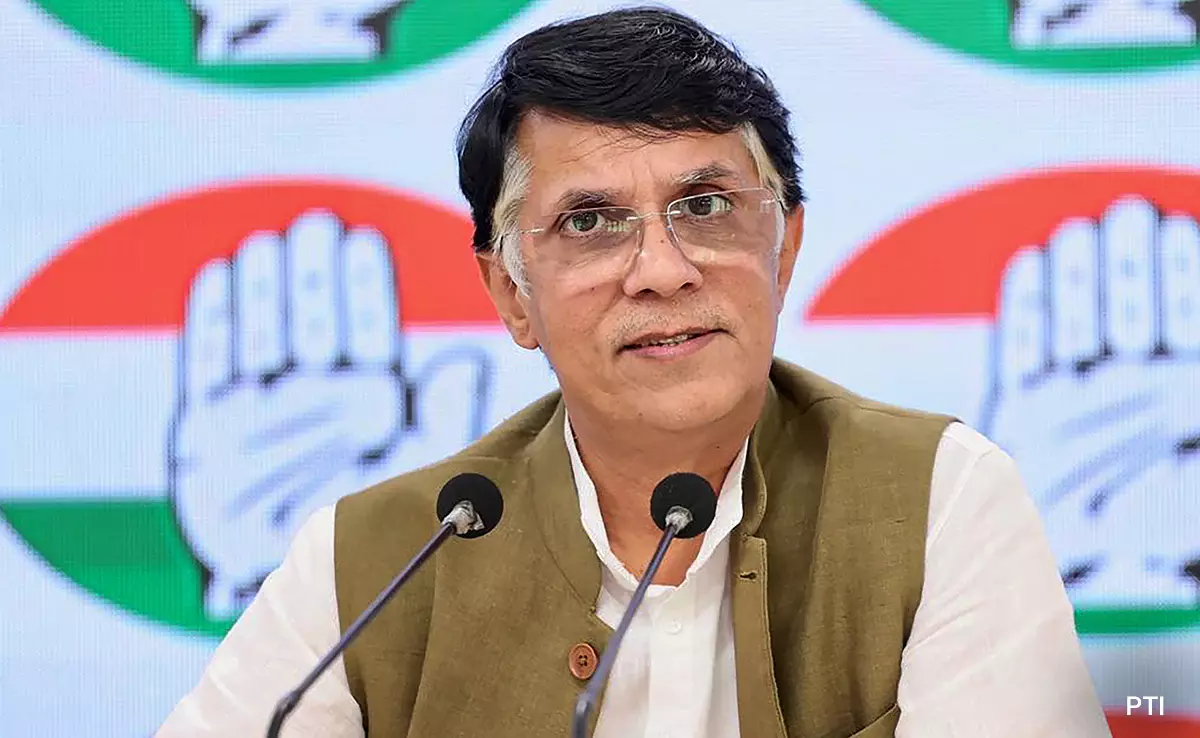EC notice to Congress leader Pawan Khera over dual voter IDs