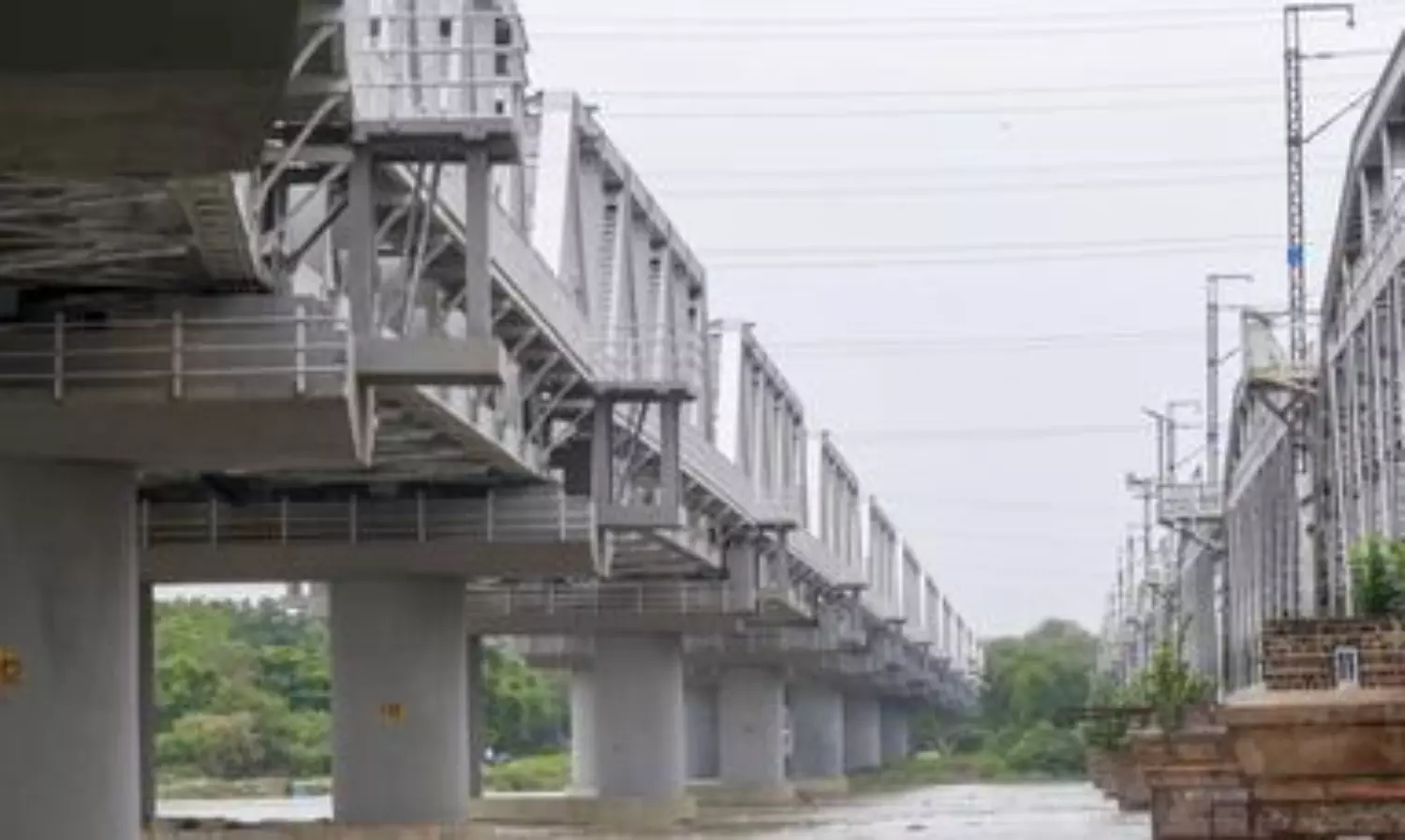 Delhi’s low-lying areas, markets flood as Yamuna swells to 207