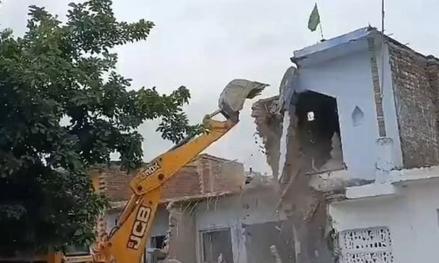 UP govt demolishes decades-old mazar citing ‘illegal encroachment’