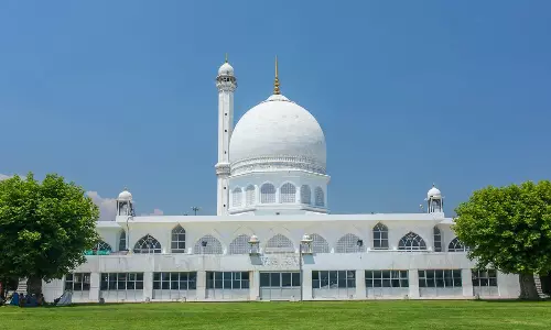 Ashoka emblem on Muslim shrine in J&K stirs row
