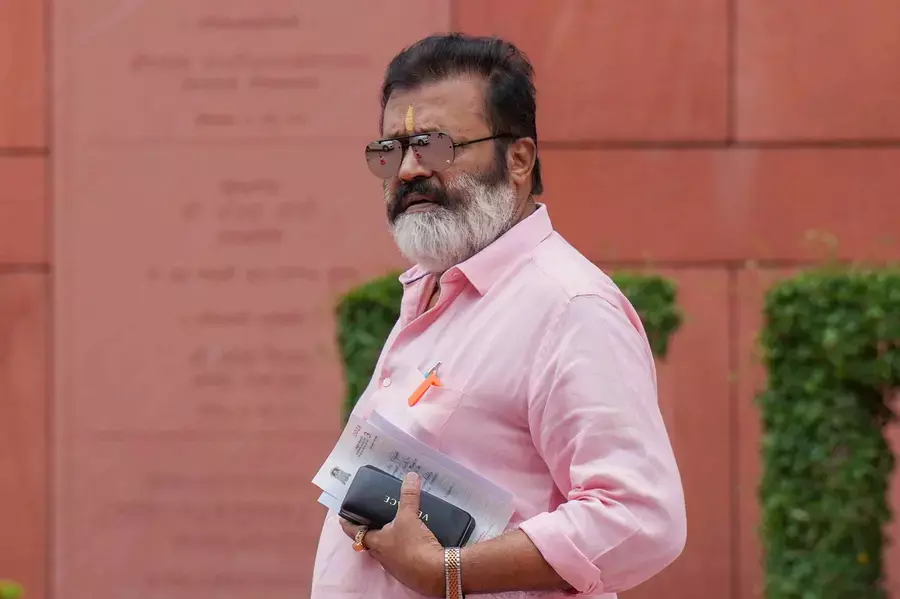 Suresh Gopi offers to resign temporarily to lead transgender rights protest