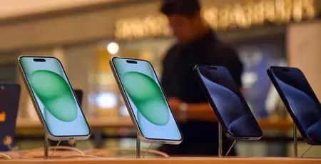 Apples next-gen iPhones to have new chips, thinner Air model