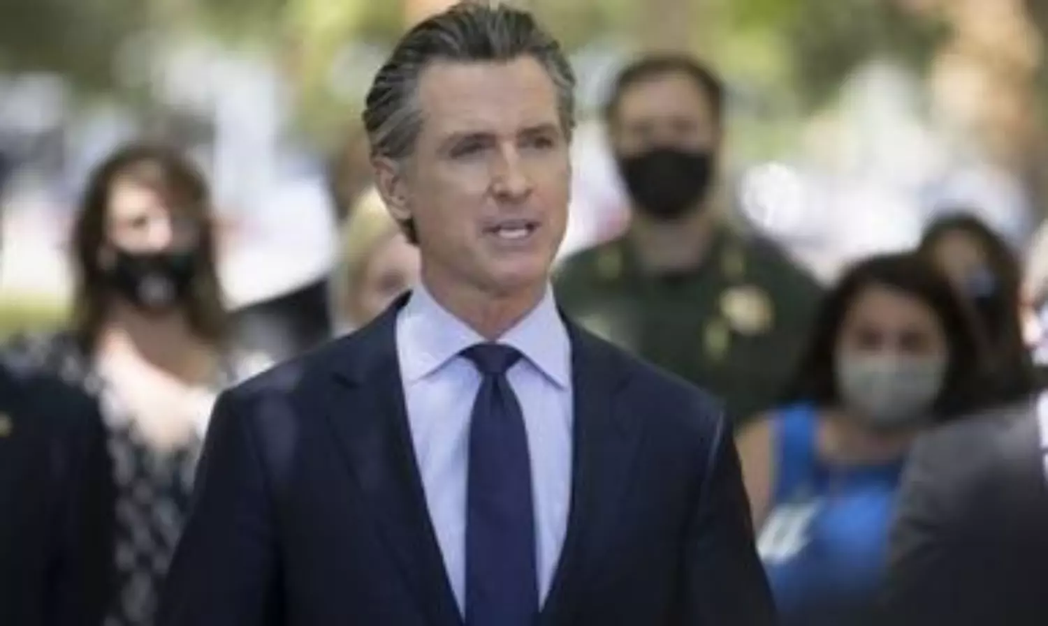 US state California bans masks for immigration agents during operations