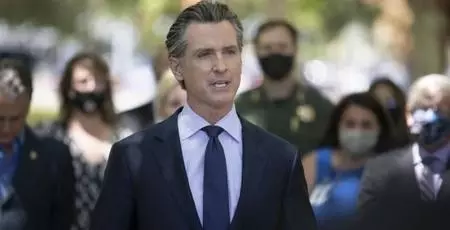 US state California bans masks for immigration agents during operations US state California bans masks for immigration agents during operations