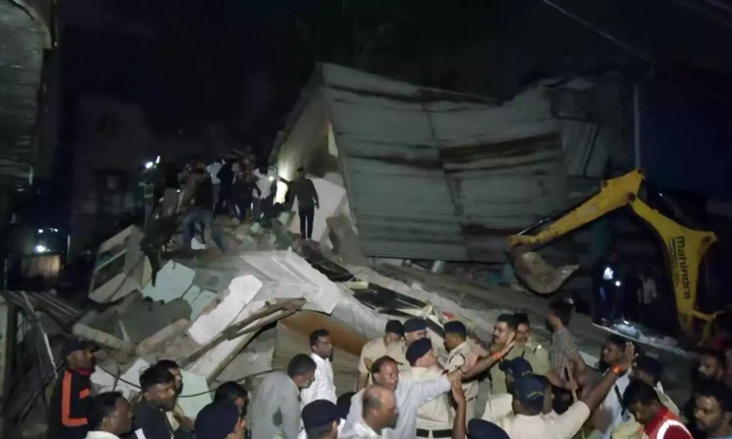 2 killed: building collapses in Indore as stagnant water erodes foundation