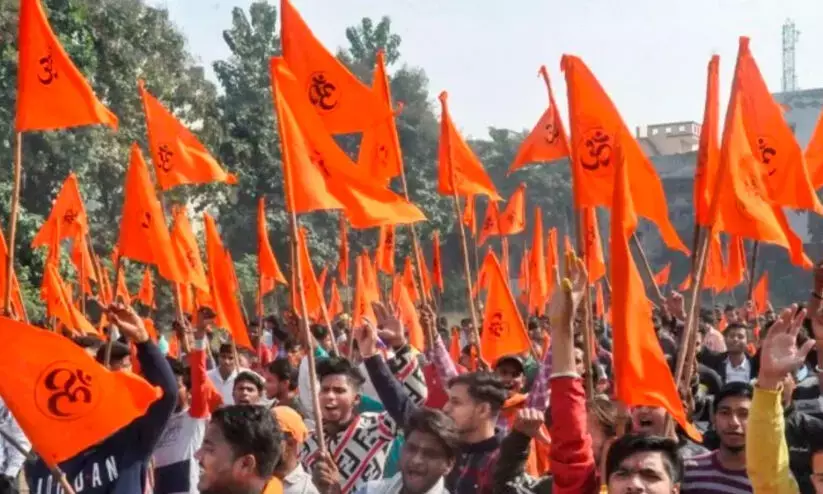 Bajrang Dal holds nun, 19 minors at railway station; claims conversion
