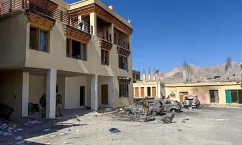Curfew continues for fourth day in Leh after Sonam Wangchuk’s detention