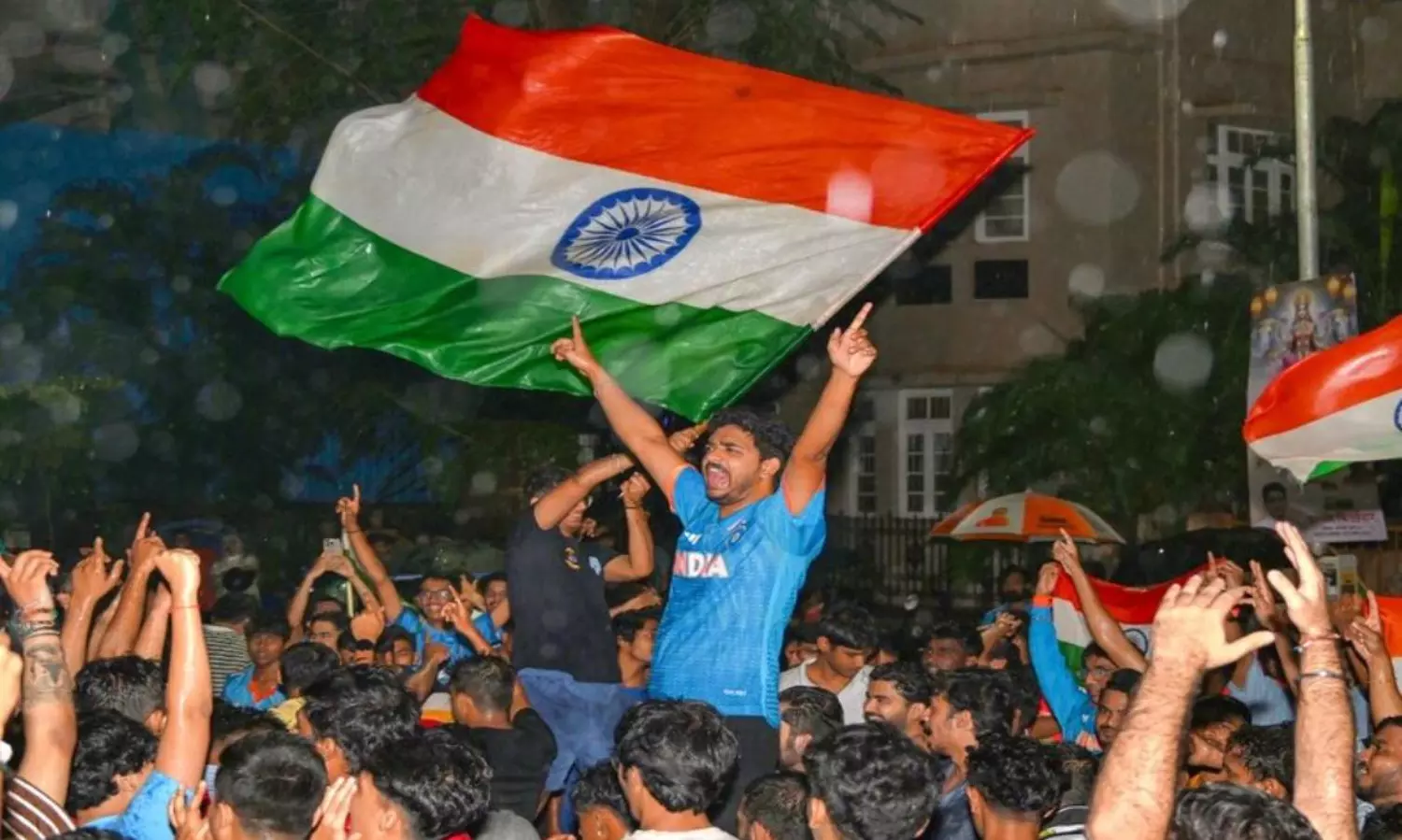 India erupts in celebrations as Men in Blue clinch Asia Cup 2025