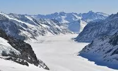 Study finds Switzerlands glaciers shrink 25 per cent in a decade