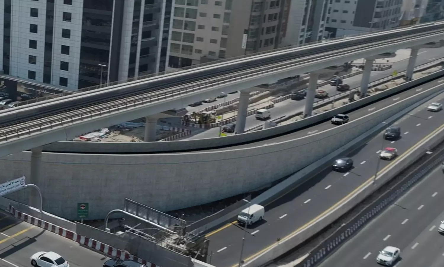 Dubai: New bridge opens on Sheikh Zayed Road, direct access to Mall of the Emirates