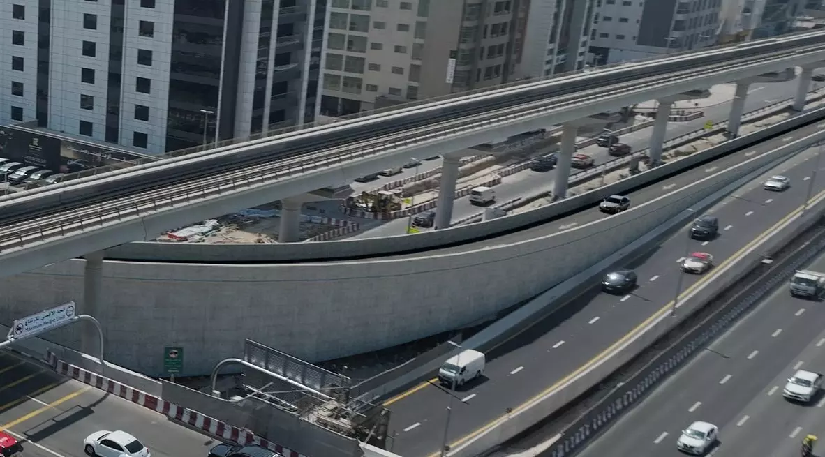 Dubai: New bridge opens on Sheikh Zayed Road, direct access to Mall of the Emirates