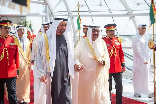 UAE President Sheikh Mohamed begins official visit in Kuwait