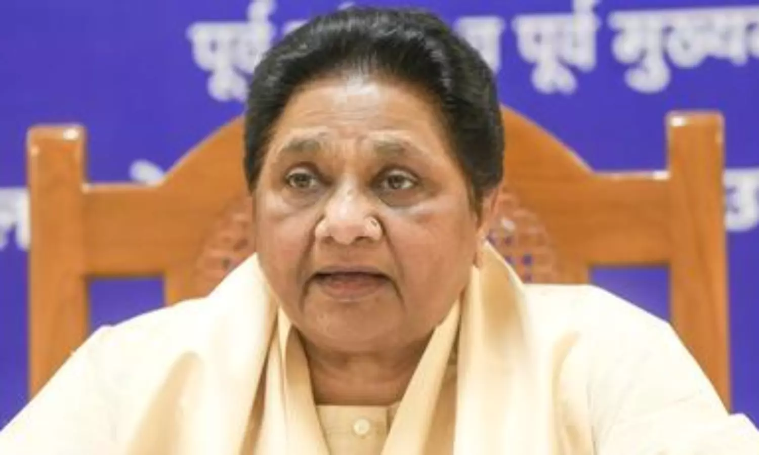 Mayawati praises Yogi in speech; says no alliance for 2027 polls